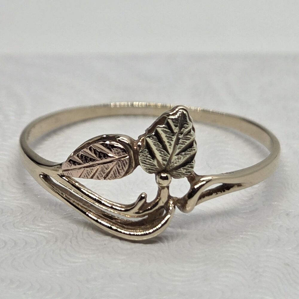 10k Yellow Gold Ladies Dainty Landstrom’s Black Hills Gold Ring Band Size 9